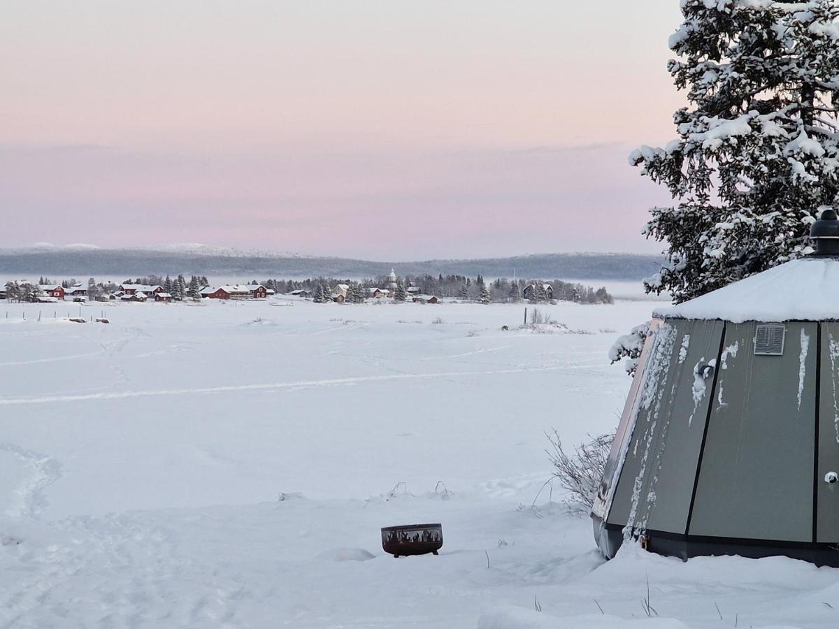 Aurora River Camp Glass Igloos & Cabins Kiruna Esterno foto